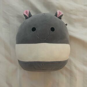 Abitt the tapir squishmallow